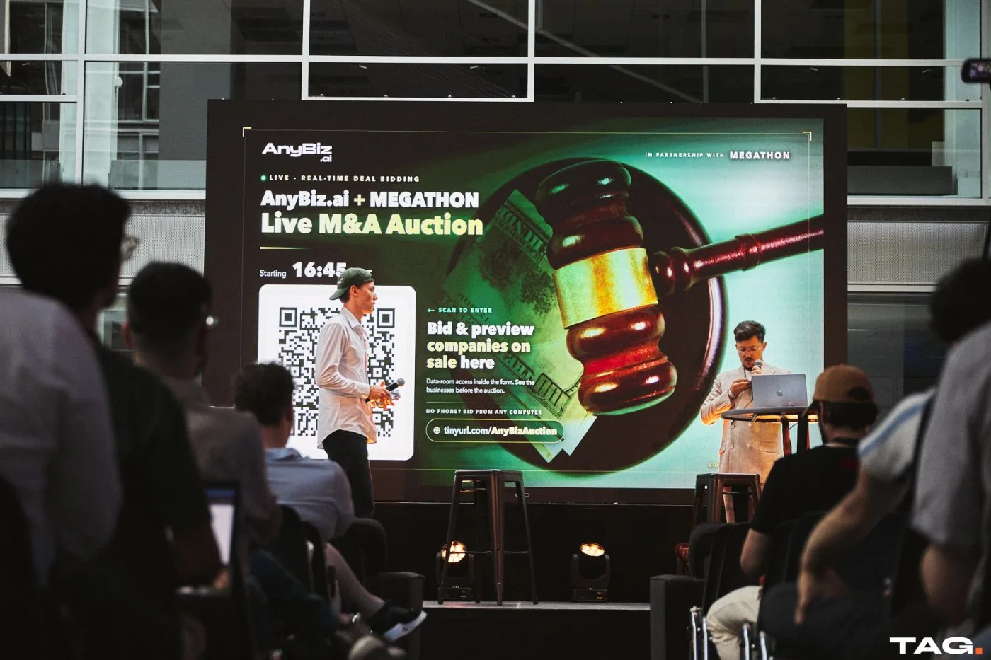 Megathon: pitching to the room